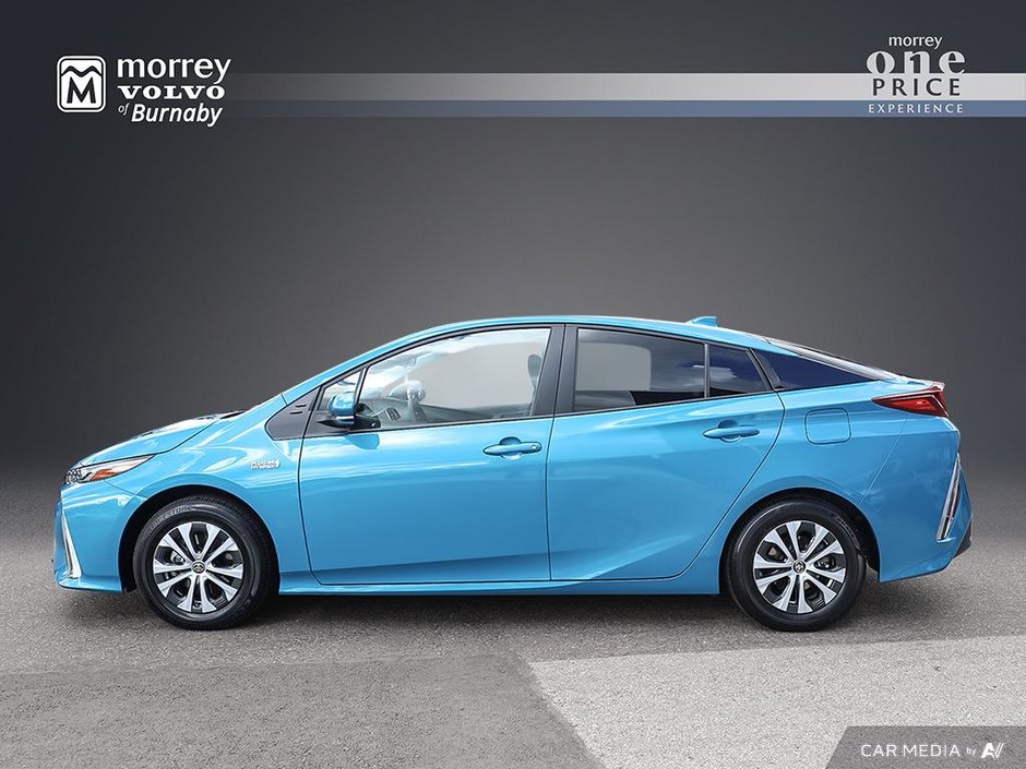 2022 Toyota PRIUS PRIME LE-2