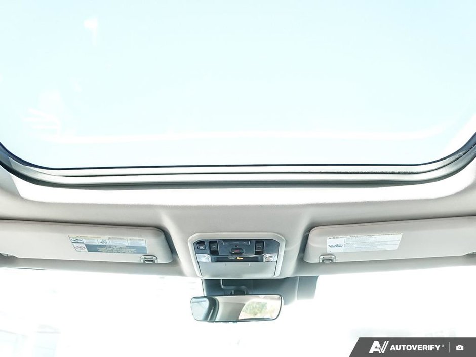 2022 Toyota Tundra Limited Hybrid | No Accidents-13