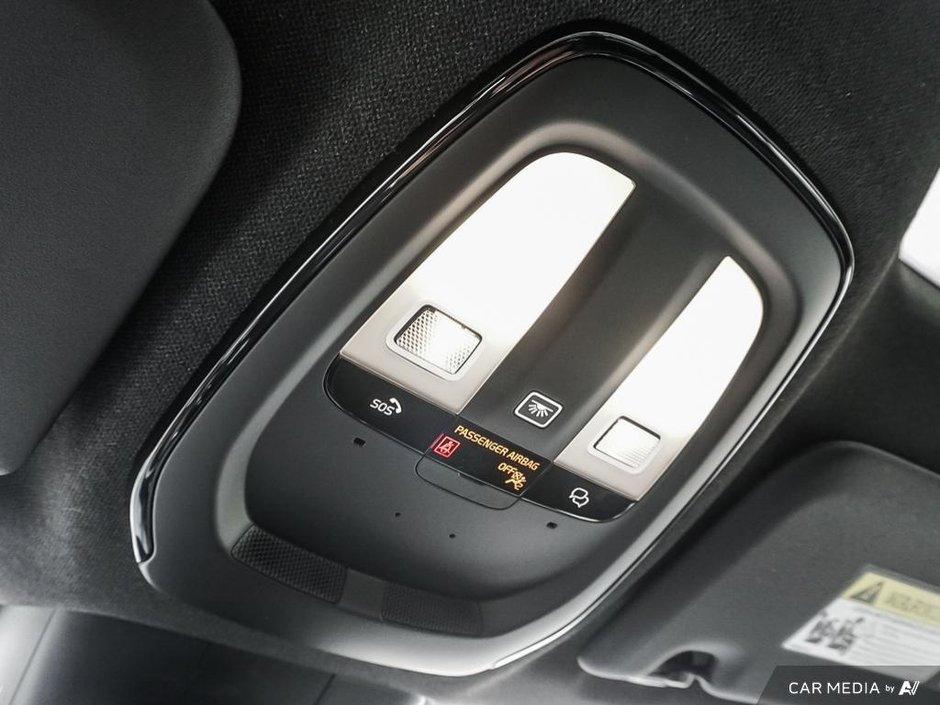 2025 Volvo EC40 TWIN Ultra Black Edition-24