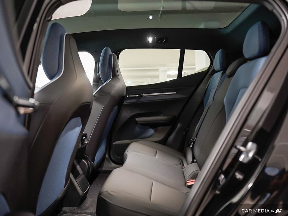 2025 Volvo EX30 Ultra-23