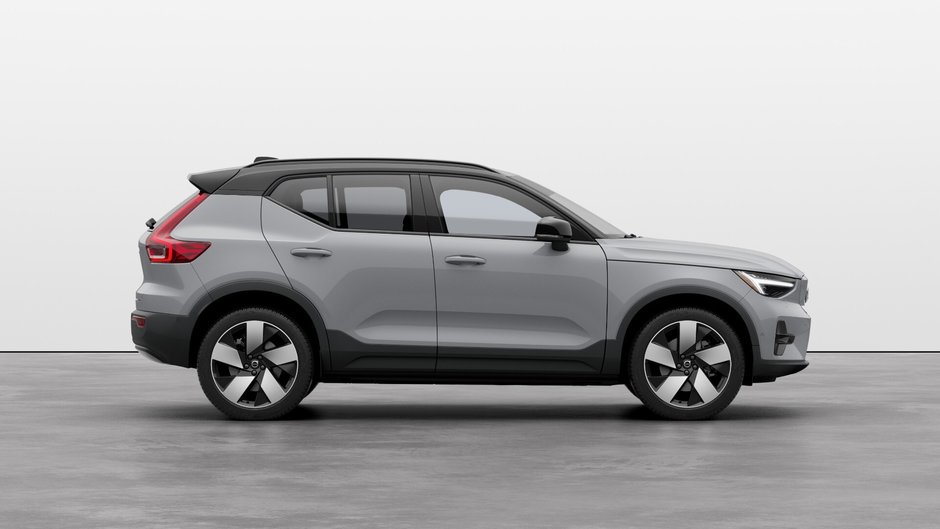 2025 Volvo EX40 Twin Motor AWD Ultra-4