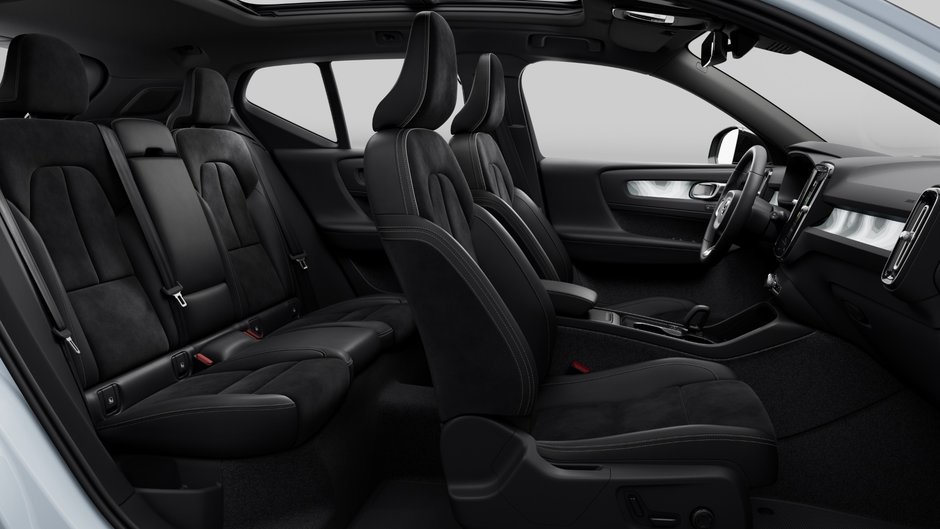2025 Volvo EX40 Ultra-10