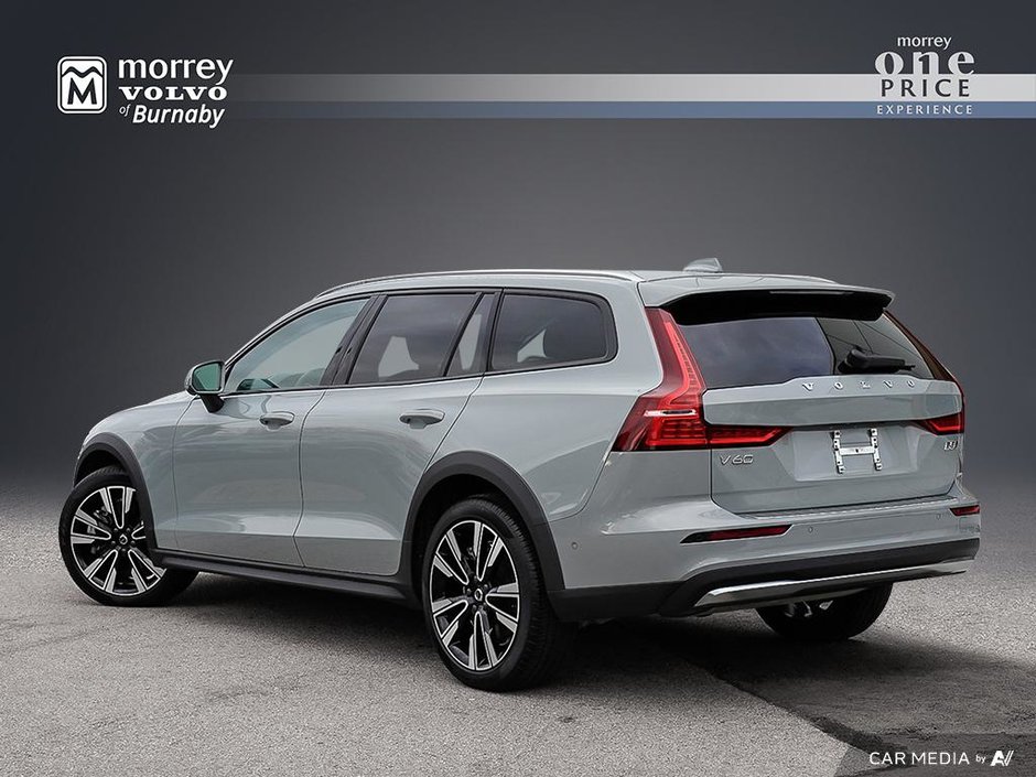 2024 Volvo V60 Cross Country B5 PLUS MODEL + SUPER LOW KMS-3