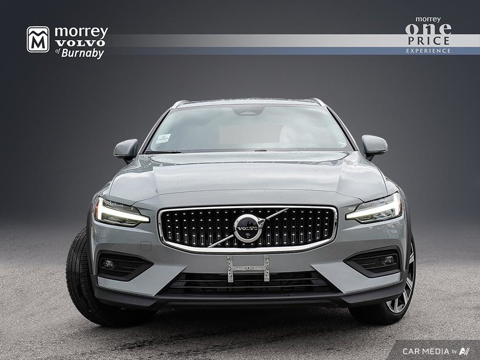 2024 Volvo V60 Cross Country B5 PLUS MODEL + SUPER LOW KMS-1