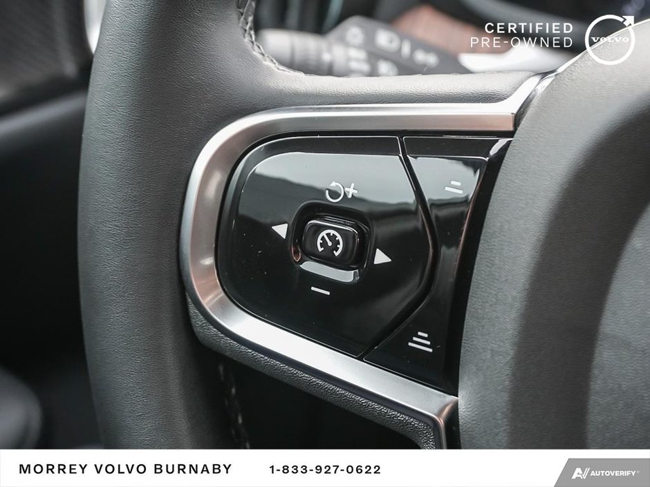 2024 Volvo V60 Cross Country AWD PLUS MODEL + NO ACCIDENTS-19