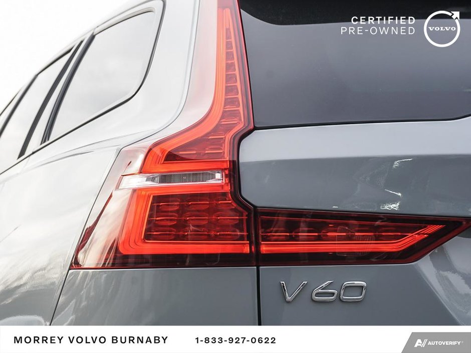 2024 Volvo V60 Cross Country AWD PLUS MODEL + NO ACCIDENTS-12