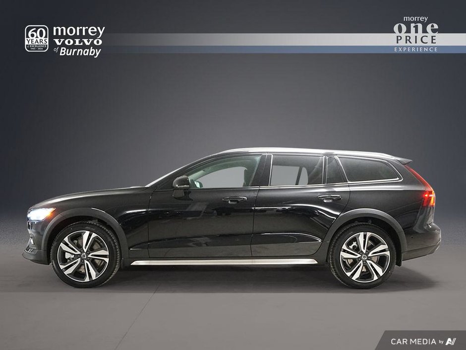 2025 Volvo V60 Cross Country Ultra-0