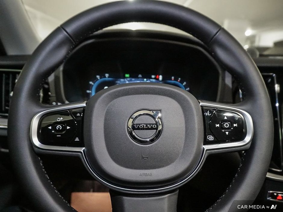 2025 Volvo V60 Cross Country Ultra-15
