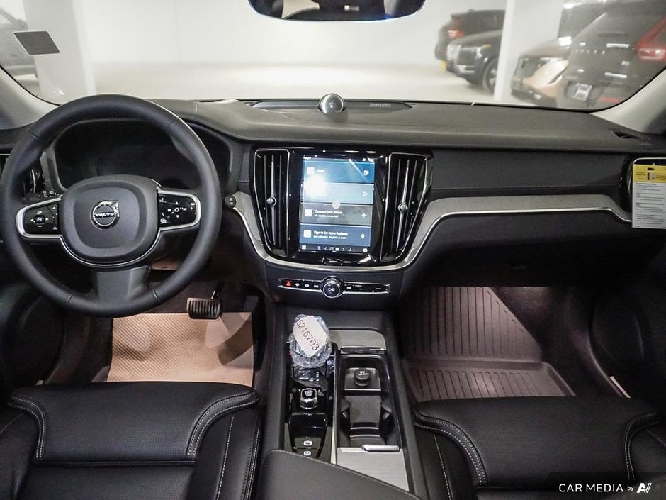 2025 Volvo V60 Cross Country Ultra-13