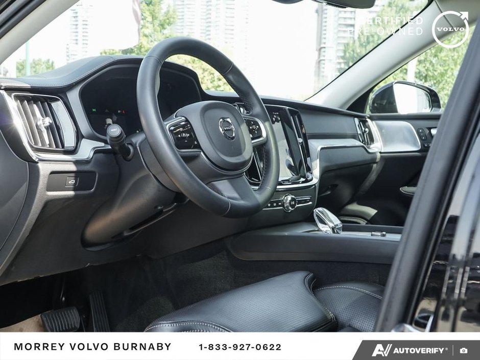 2025 Volvo V60 Cross Country Ultra | Bowers & Wilkins | 19 RIMS-16