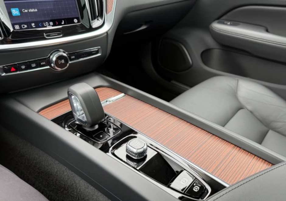 2023 Volvo V60 Core | Climate Package-3