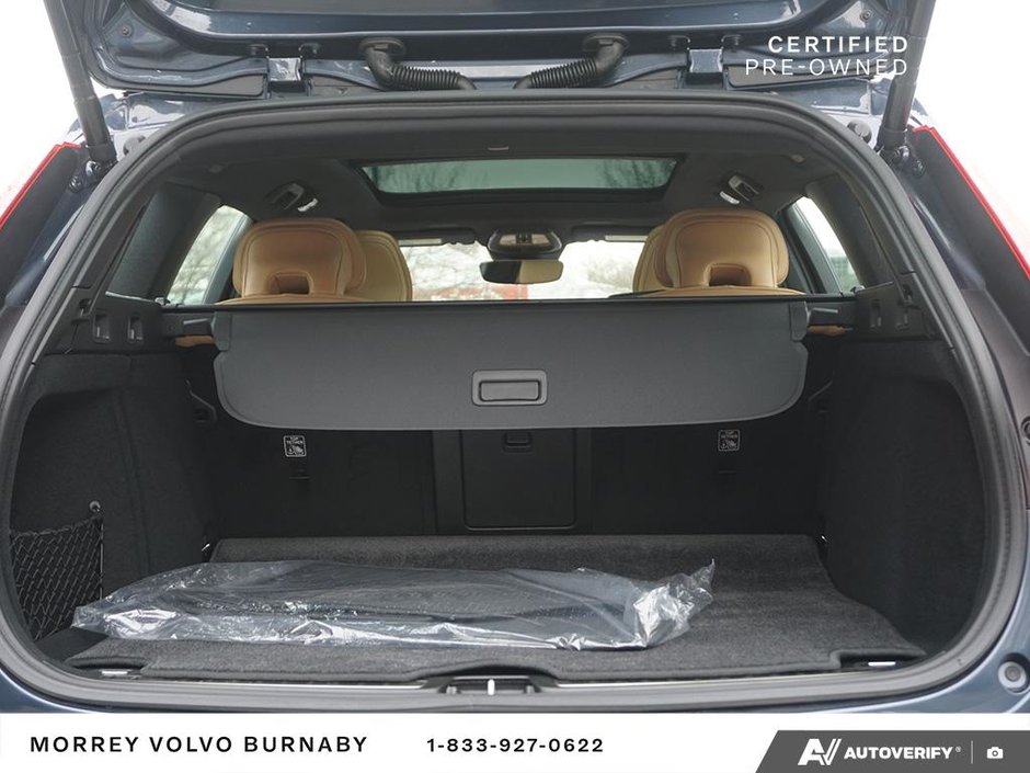 2023 Volvo V60 Ultimate • Bowers & Wilkins • RARE WAGON-11