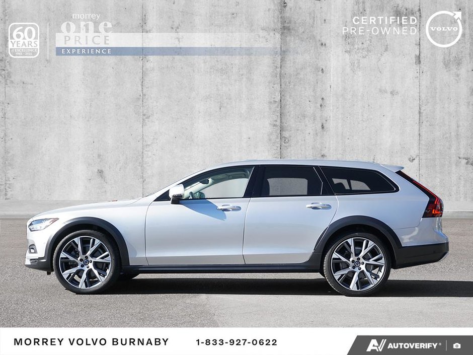2022 Volvo V90 Cross Country Inscription | Bowers & Wilkins + Massage Seats-3