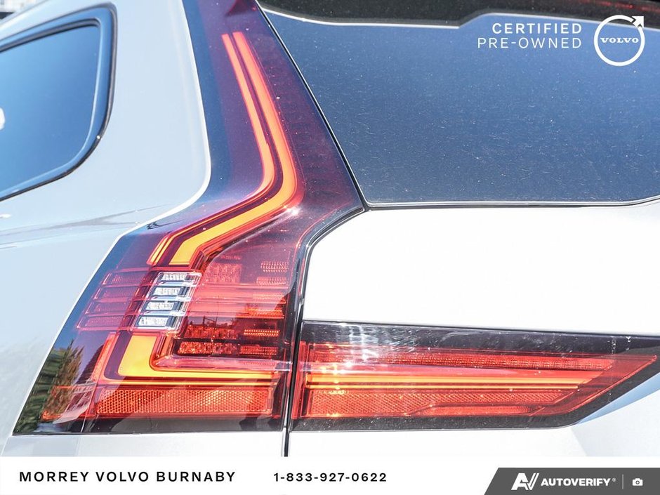 2022 Volvo V90 Cross Country Inscription | Bowers & Wilkins + Massage Seats-11