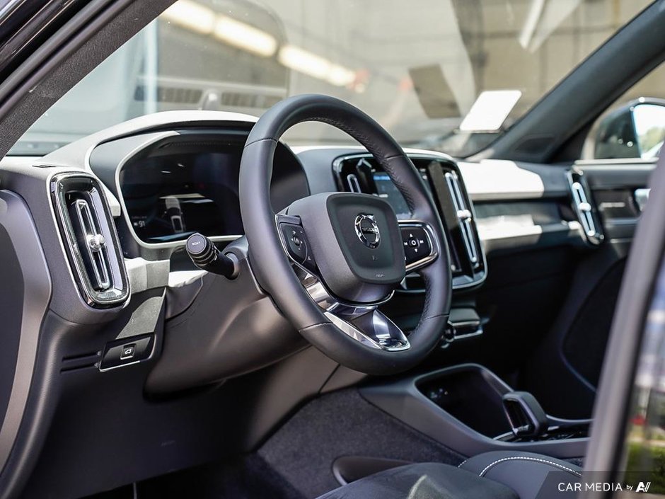 2023 Volvo XC40 Recharge Pure Electric Ultimate | AWD Dual Motor | No Accidents-12