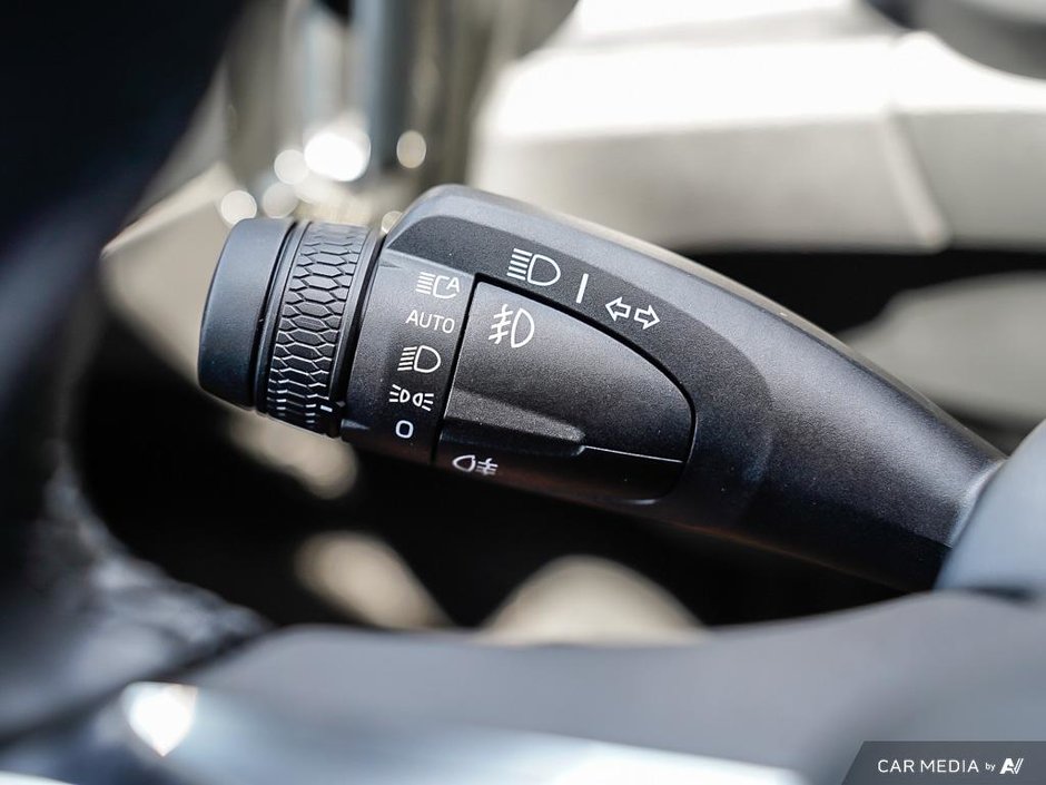 2023 Volvo XC40 Recharge Pure Electric Ultimate | AWD Dual Motor | No Accidents-15