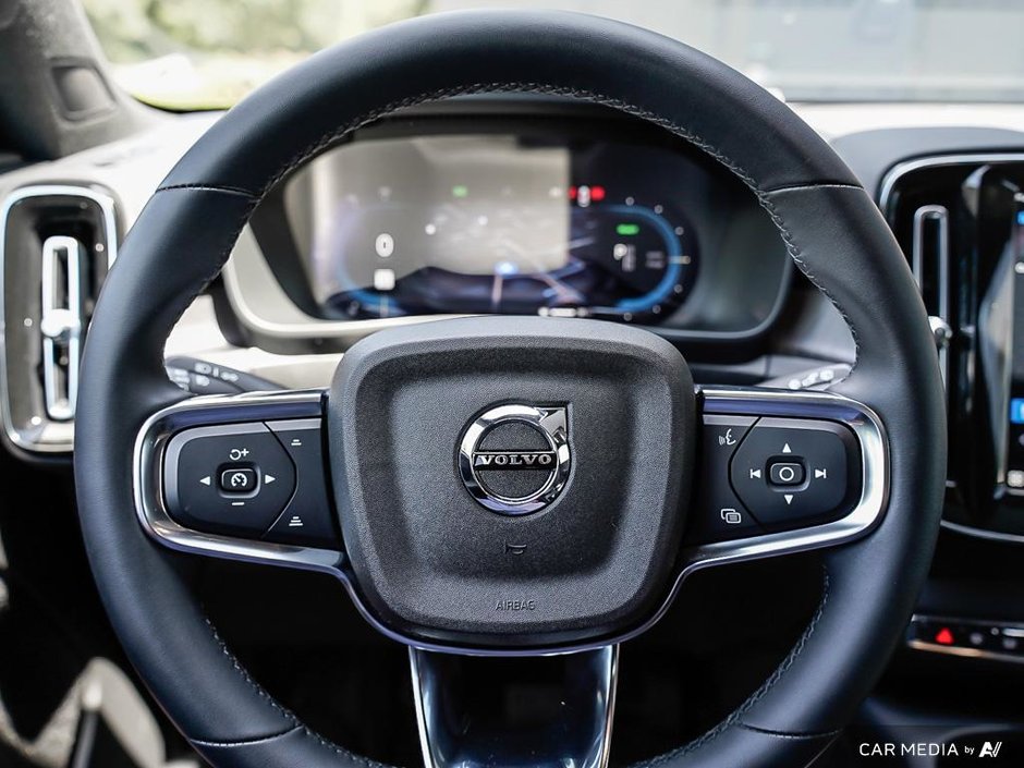 2023 Volvo XC40 Recharge Pure Electric Ultimate | AWD Dual Motor | No Accidents-13