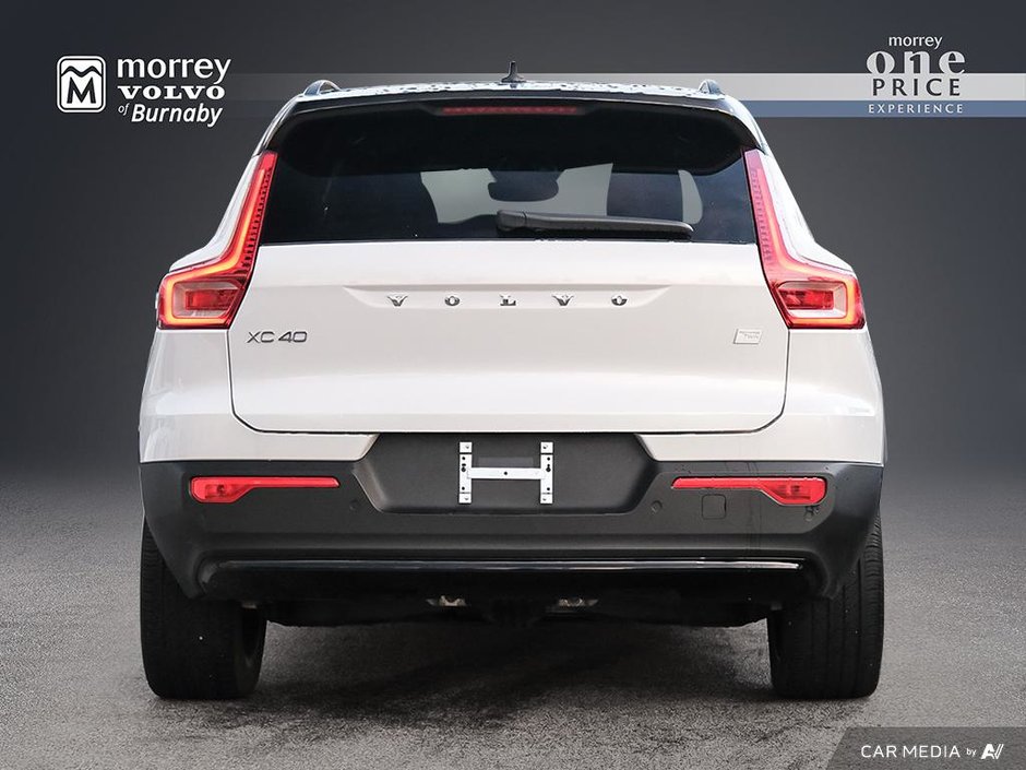 2024 Volvo XC40 Recharge Pure Electric PLUS eAWD + ULTRA LOW KMS-4