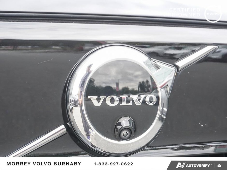 2024 Volvo XC40 Recharge Pure Electric Plus | Local BC | No Accidents | Lease Return-9