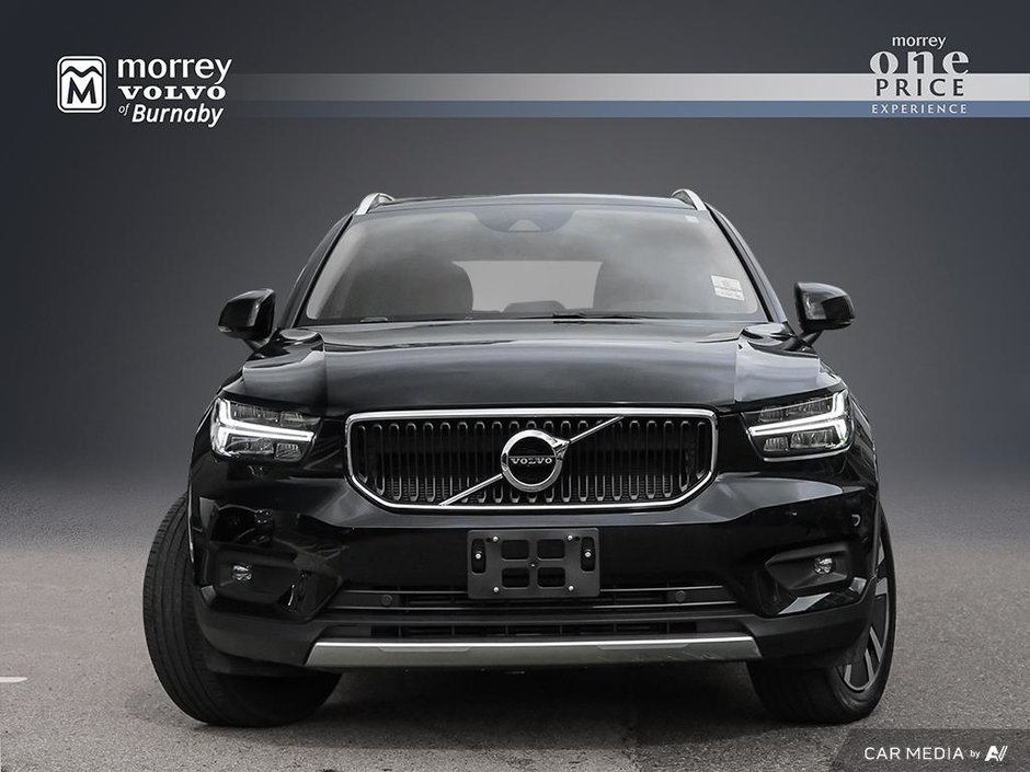 2021 Volvo XC40 MOMENTUM + NO ACCIDENTS-1