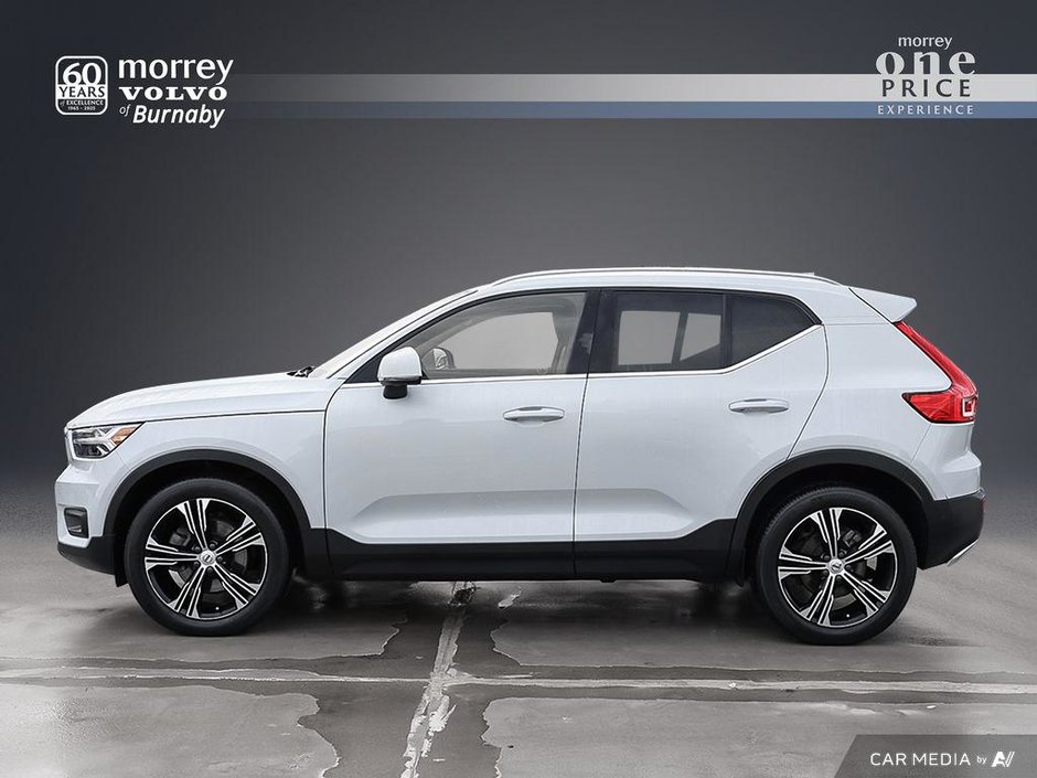 2021 Volvo XC40 INSCRIPTION MODEL-2