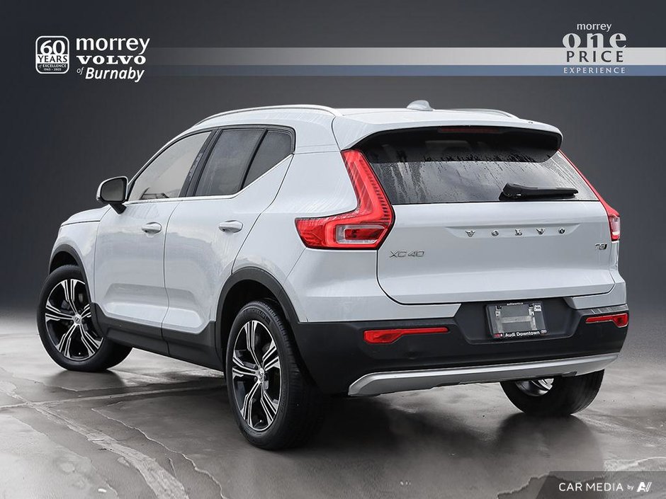 2021 Volvo XC40 INSCRIPTION MODEL-3