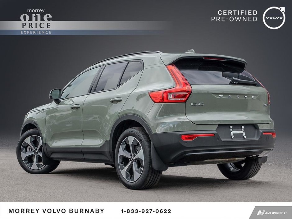 2024 Volvo XC40 B5 AWD CORE DARK THEME-4