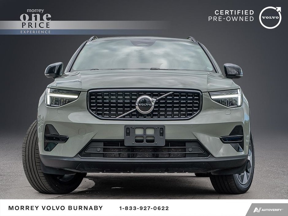 2024 Volvo XC40 B5 AWD CORE DARK THEME-2