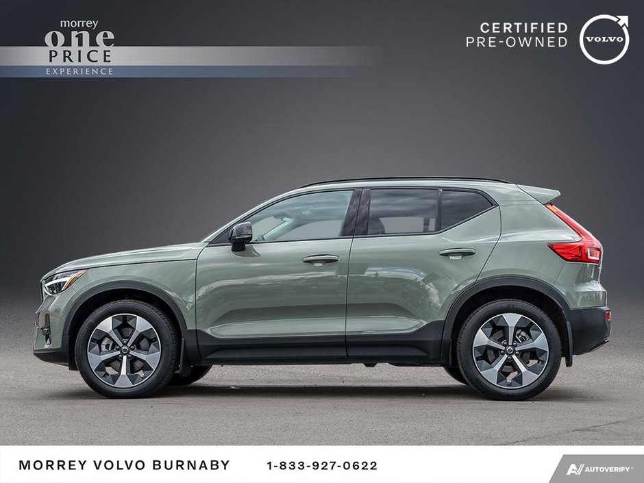 2024 Volvo XC40 B5 AWD CORE DARK THEME-3