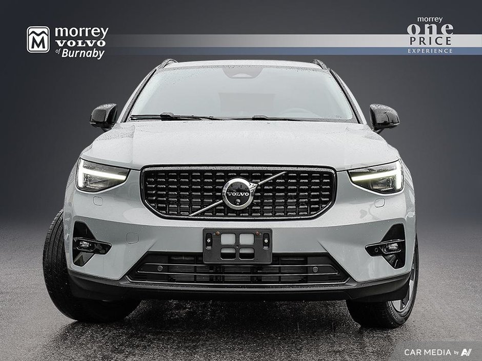 2024 Volvo XC40 PLUS DARK THEME-1