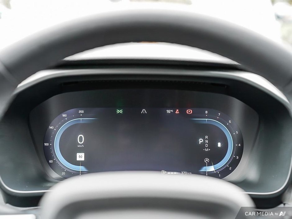 2024 Volvo XC40 Plus Bright Theme-14