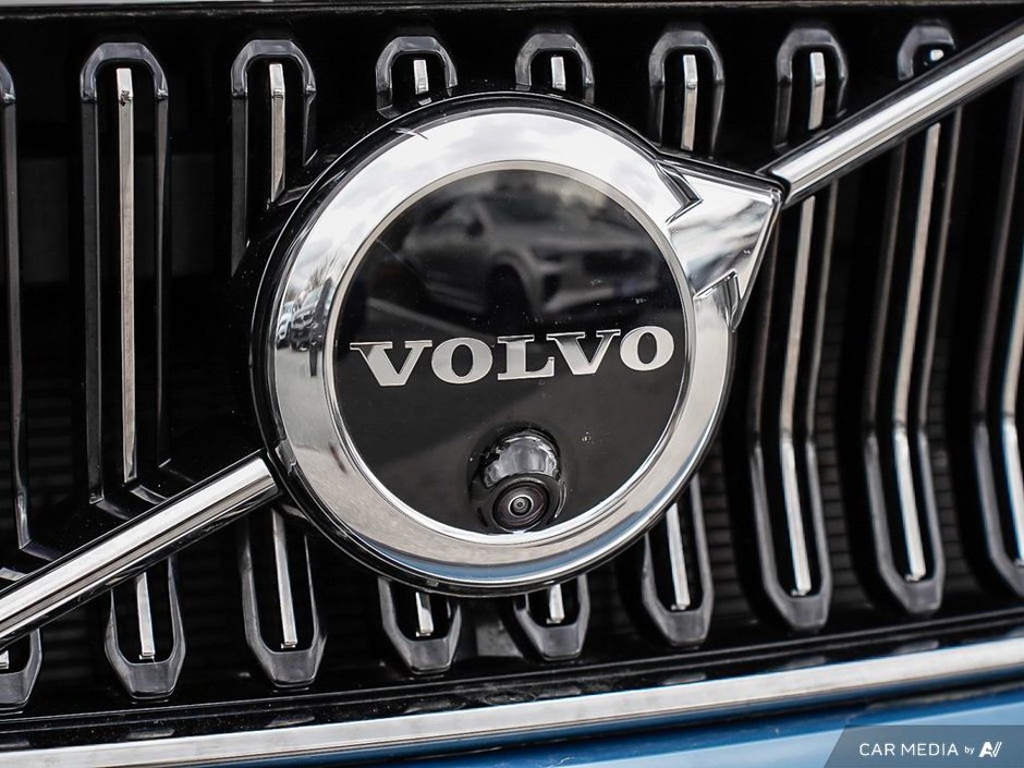 2024 Volvo XC40 Plus Bright Theme-8