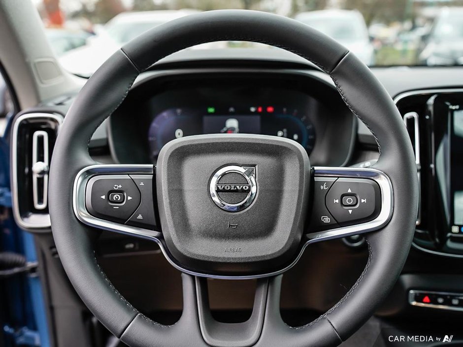 2024 Volvo XC40 Plus Bright Theme-13