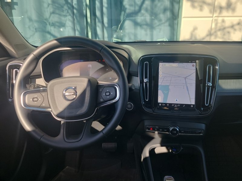 2024 Volvo XC40 Ultimate • Harman Kardon • NO ACCIDENTS-1