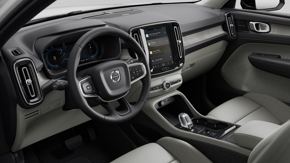 2025 Volvo XC40 Ultra Dark-7