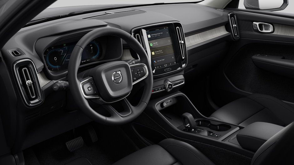2025 Volvo XC40 Core Bright-7