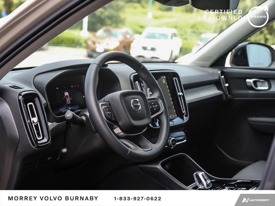 2025 Volvo XC40 Plus || 20 RIMS || 360 Camera-13