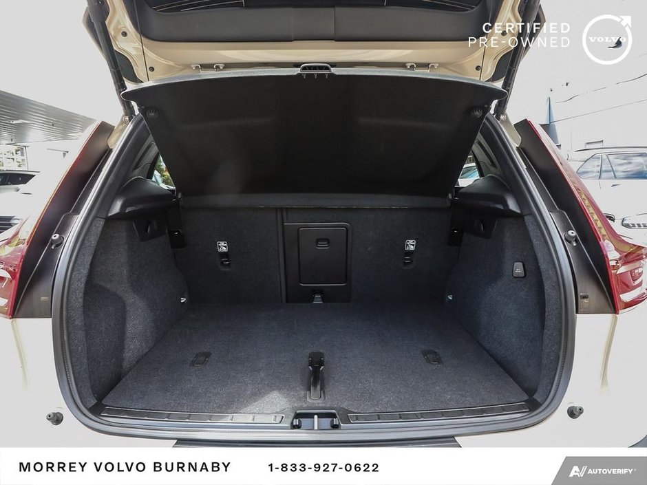 2025 Volvo XC40 Plus || 20 RIMS || 360 Camera-11