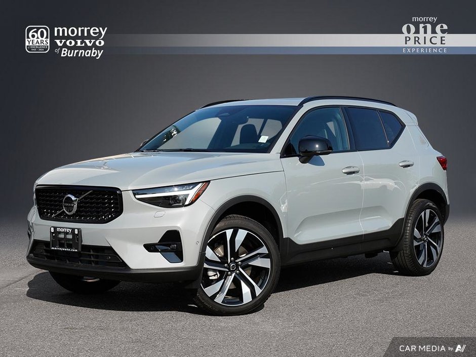 2025 Volvo XC40 Ultra Dark-2