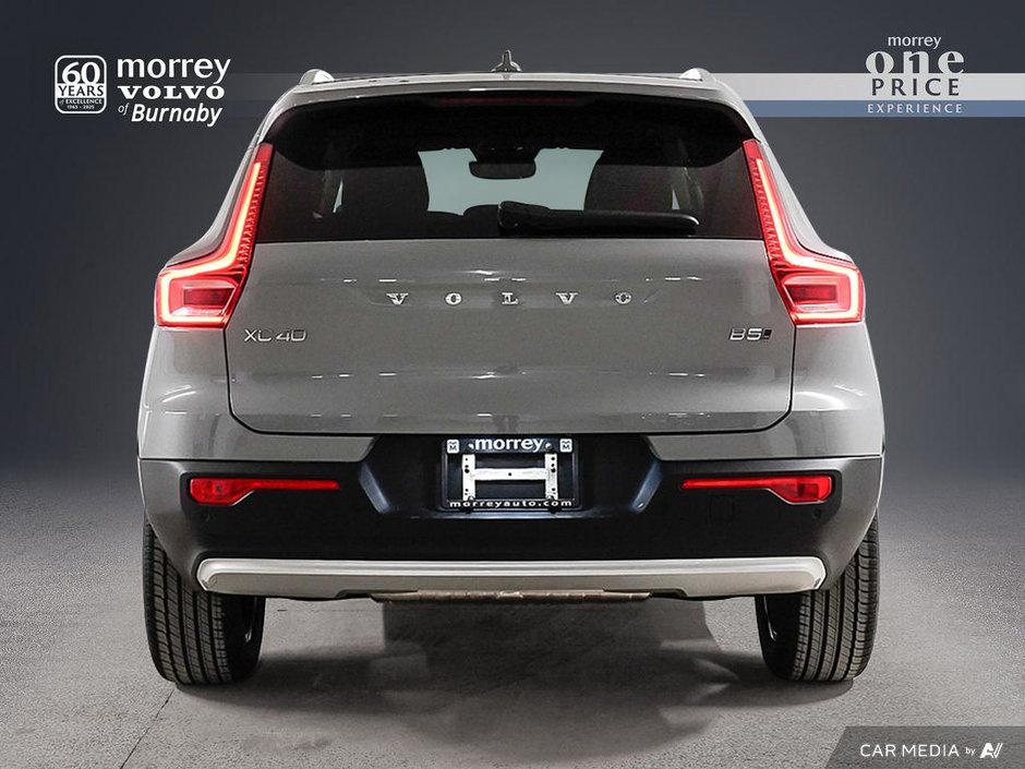 2025 Volvo XC40 Core Bright-4