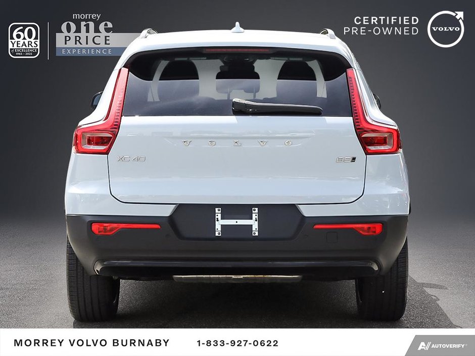 2025 Volvo XC40 Plus | Climate Package | Low Mileage-5