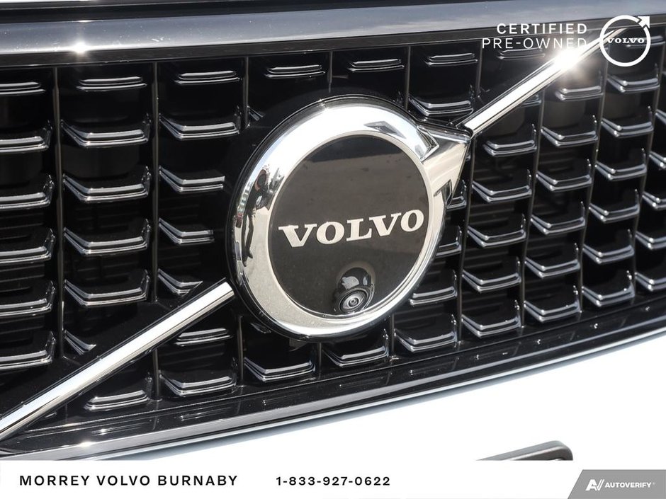 2025 Volvo XC40 Plus | Climate Package | Low Mileage-9