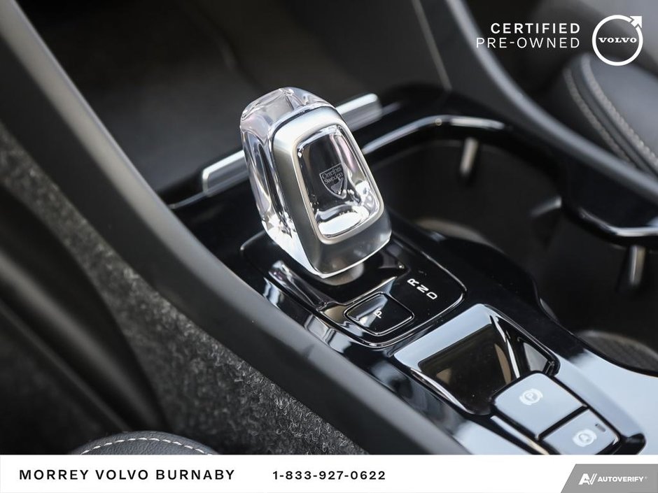 2025 Volvo XC40 Plus | Climate Package | Low Mileage-19
