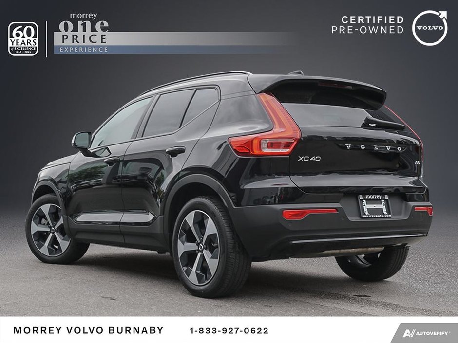 2025 Volvo XC40 Plus | Dark Theme | Climate Package-4