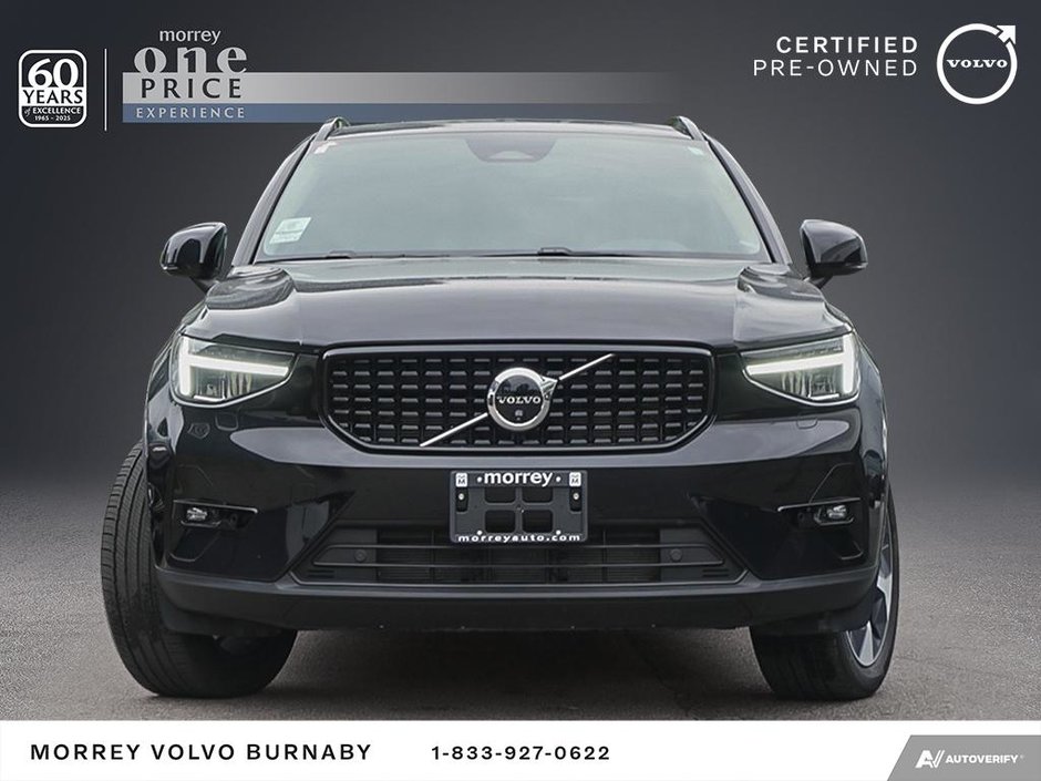 2025 Volvo XC40 Plus | Dark Theme | Climate Package-2