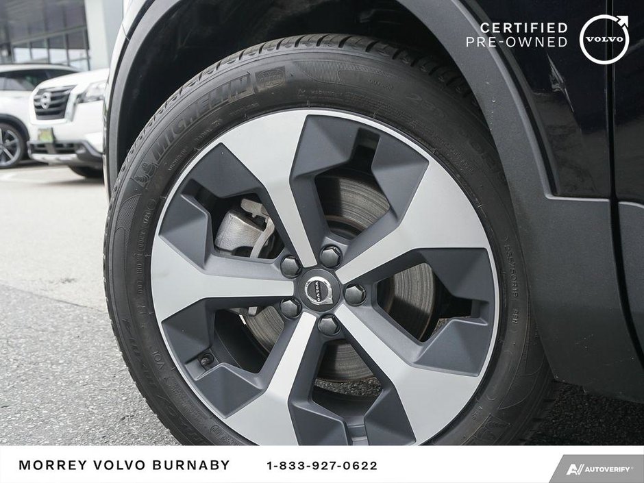 2025 Volvo XC40 Plus | Dark Theme | Climate Package-6