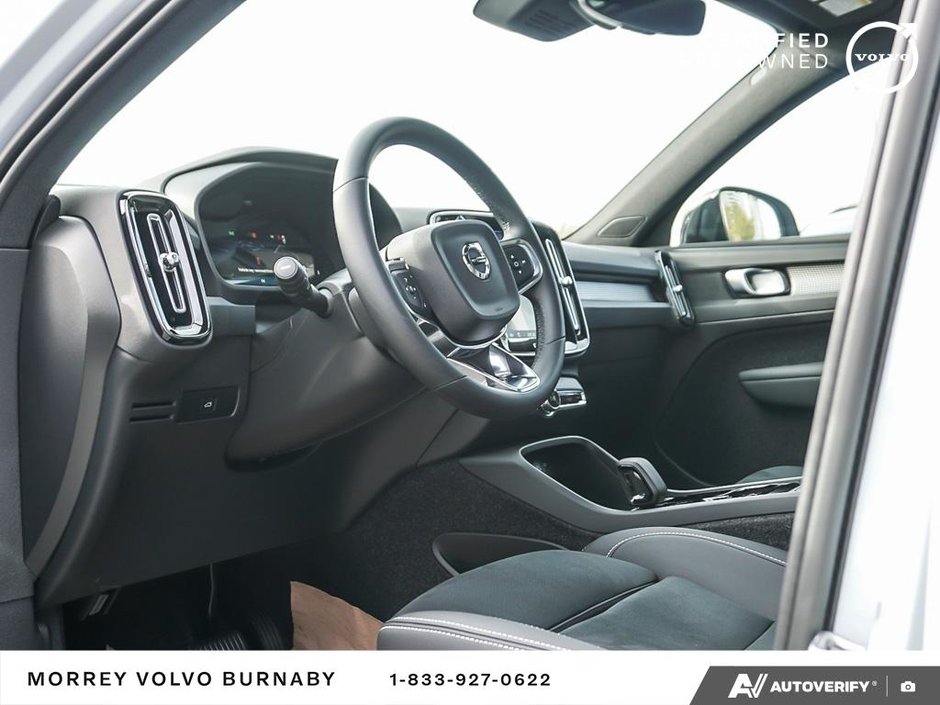 2025 Volvo XC40 Plus | Climate Package-16