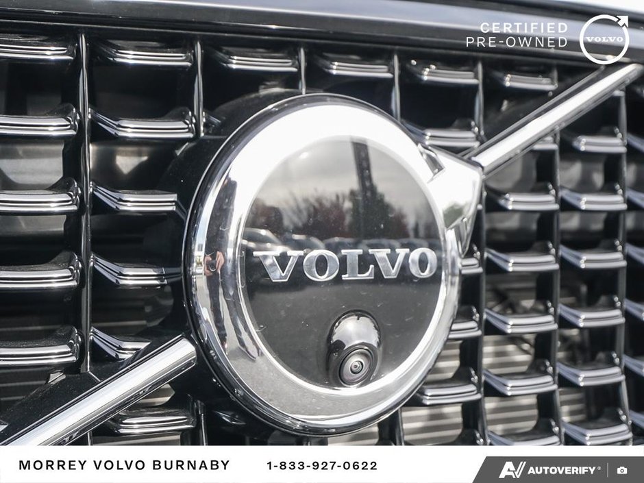 2025 Volvo XC40 Plus | Climate Package-9