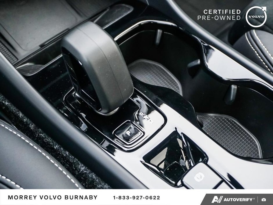 2025 Volvo XC40 Plus | Climate Package | Dark Theme-23