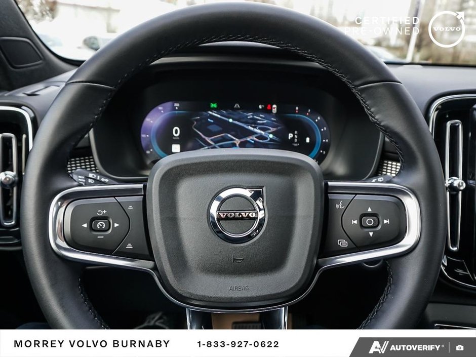 2025 Volvo XC40 Plus | Climate Package | Dark Theme-17